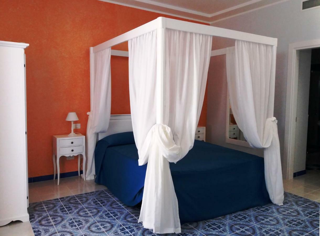 Odysseus Hotel Lipari  Extérieur photo