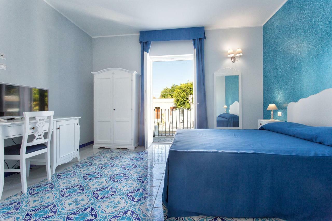 Odysseus Hotel Lipari  Extérieur photo