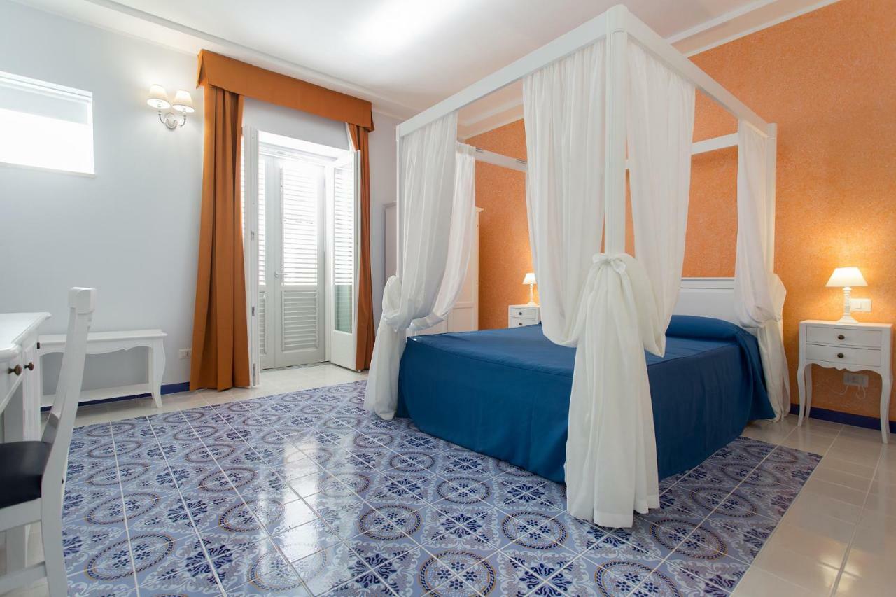 Odysseus Hotel Lipari  Extérieur photo