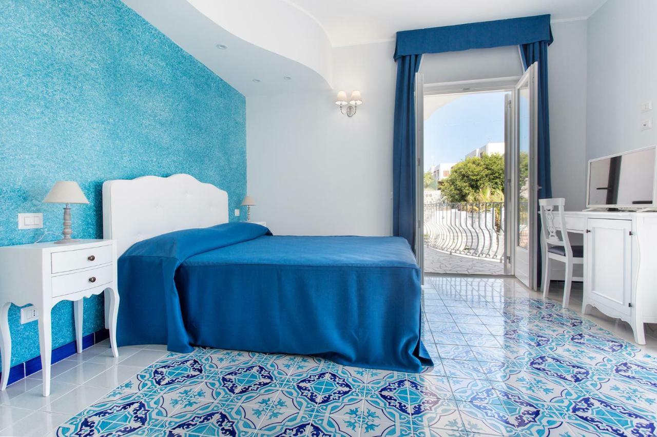 Odysseus Hotel Lipari  Extérieur photo
