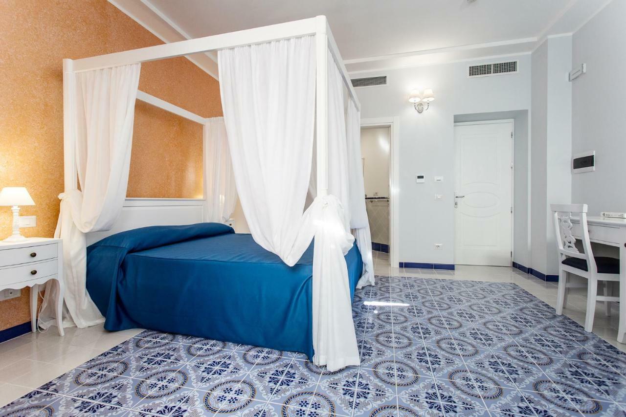 Odysseus Hotel Lipari  Extérieur photo
