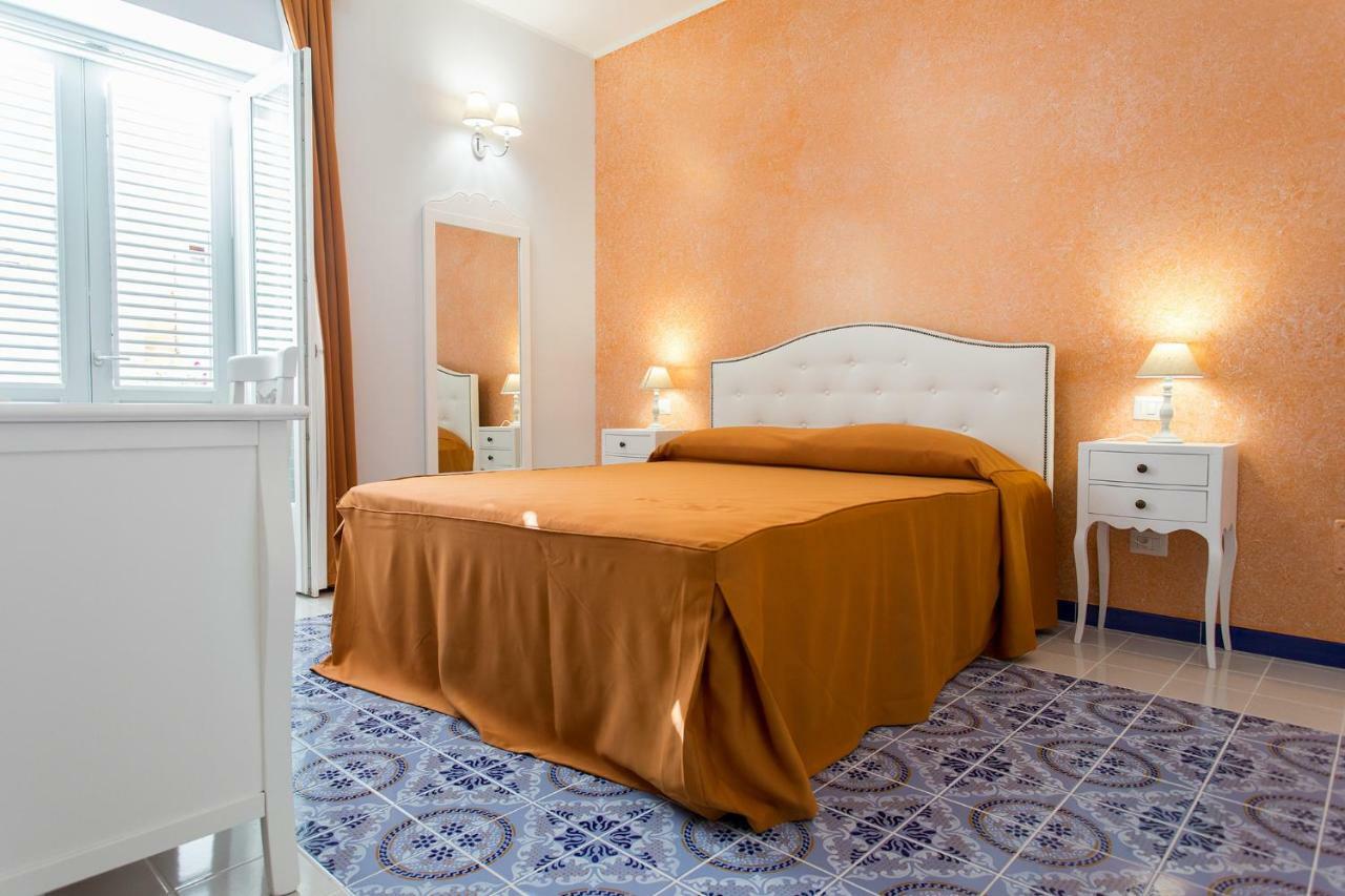 Odysseus Hotel Lipari  Extérieur photo