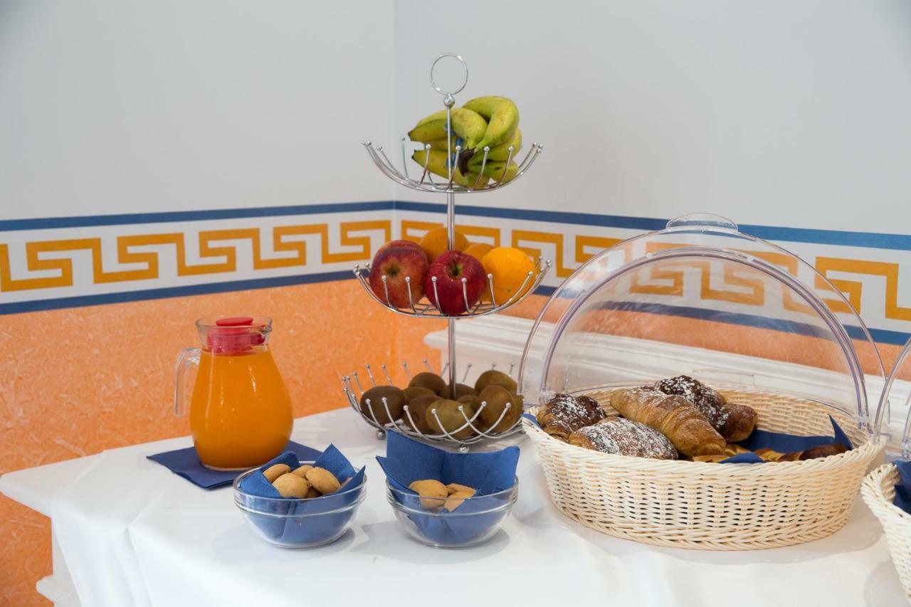Odysseus Hotel Lipari  Extérieur photo