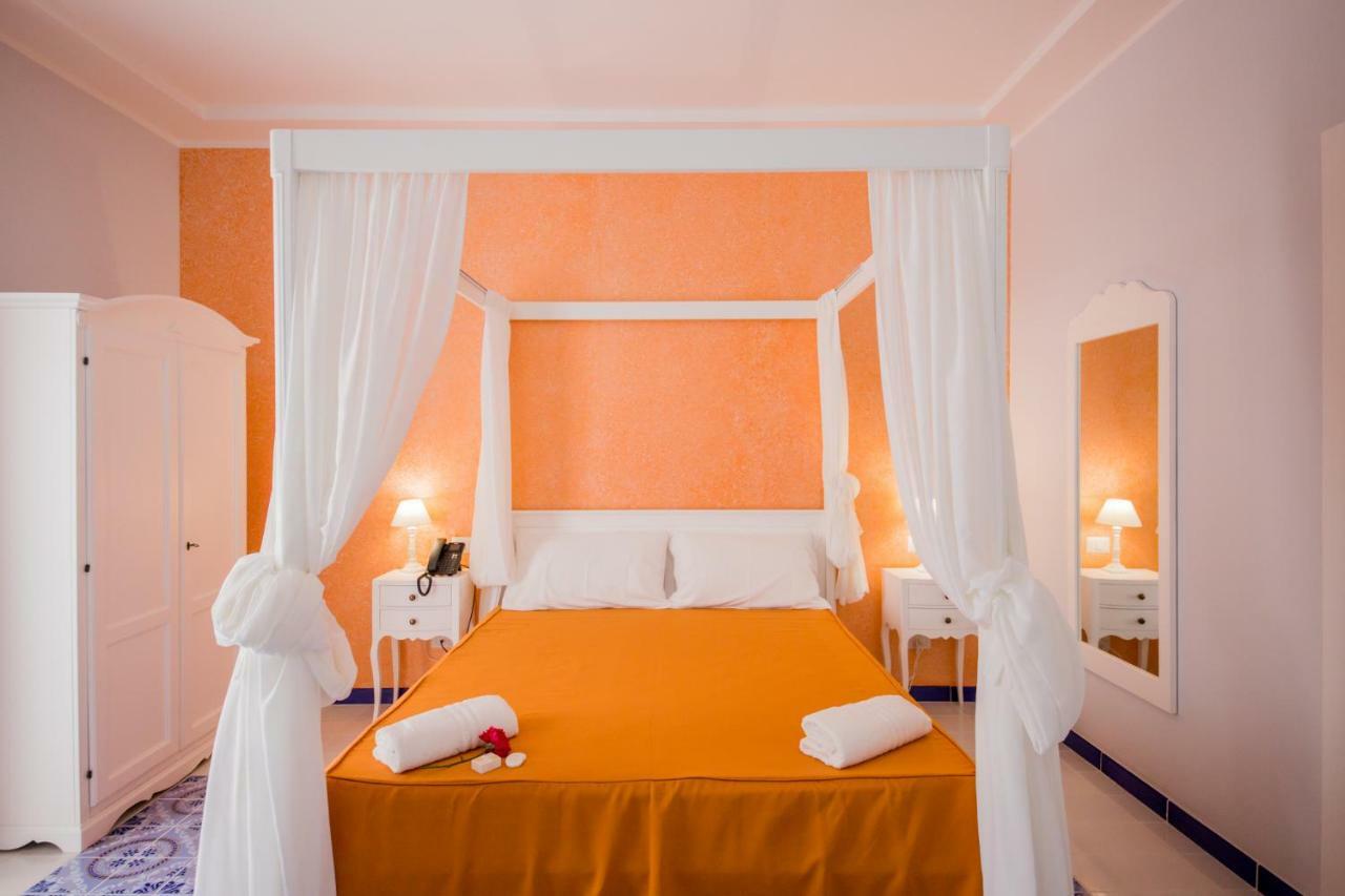Odysseus Hotel Lipari  Extérieur photo